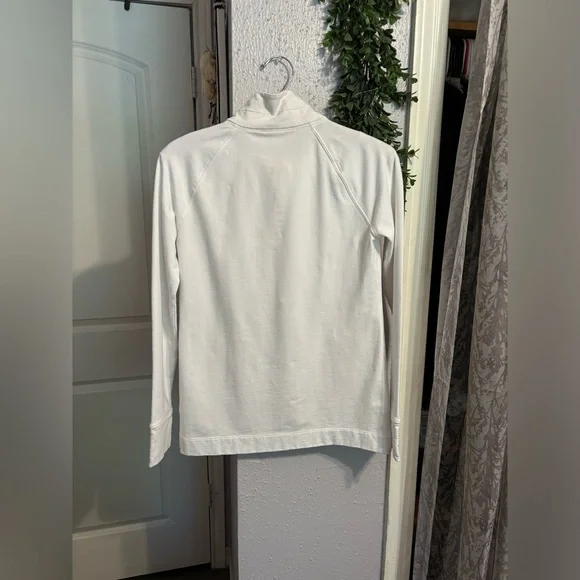 Lilly Pulitzer | Joyce Popover Resort Ruffle Quarter Zip | Size XS - Picture 2 of 5